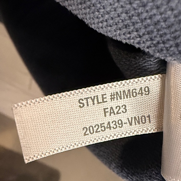 Madewell Women’s Corduroy Twill Overaizwd Shirt-Jacket, size small - Picture 5 of 8